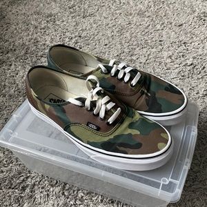 Vans Preowned men’s size 10.5